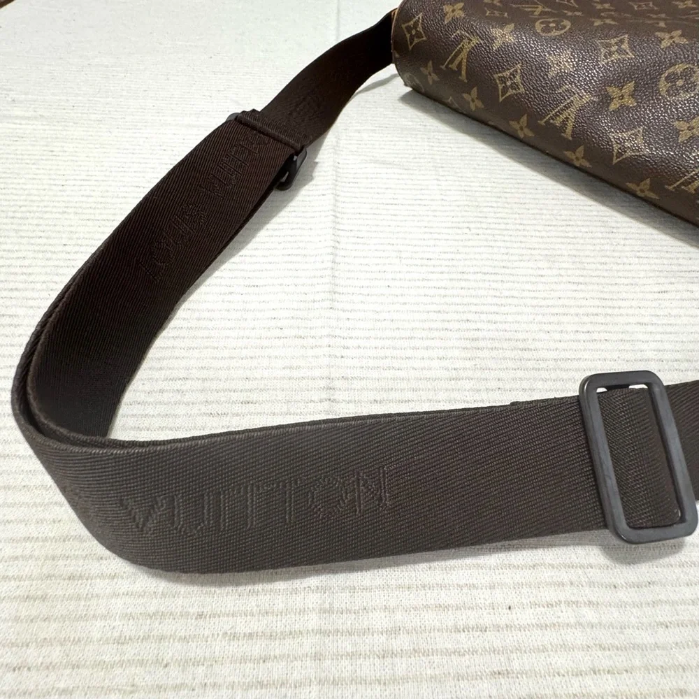 Louis Vuitton Monogram Messenger Bag 2002 France Vintage